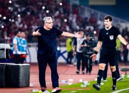 江南体育APP-法甲各队后防线组合搭配与配合默契度